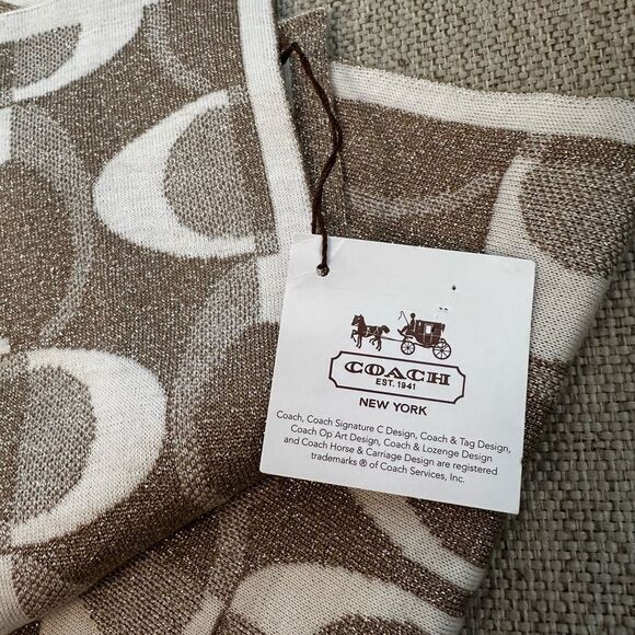 NWT Original Coach Signature CC Women's Reversible Scarf - Picture 2 of 9